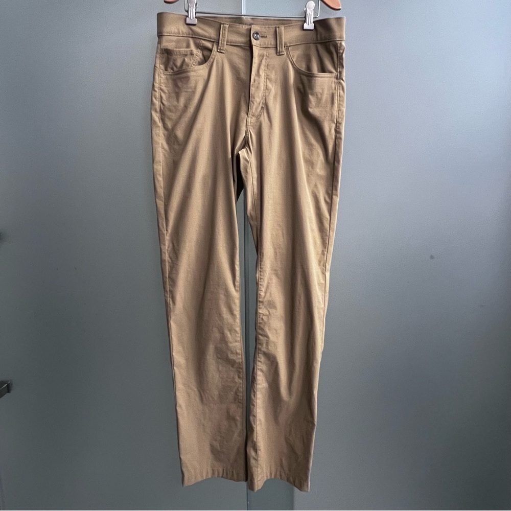 Eddie Bauer Travex Pants Men's 32x34 Khaki Pants Like New